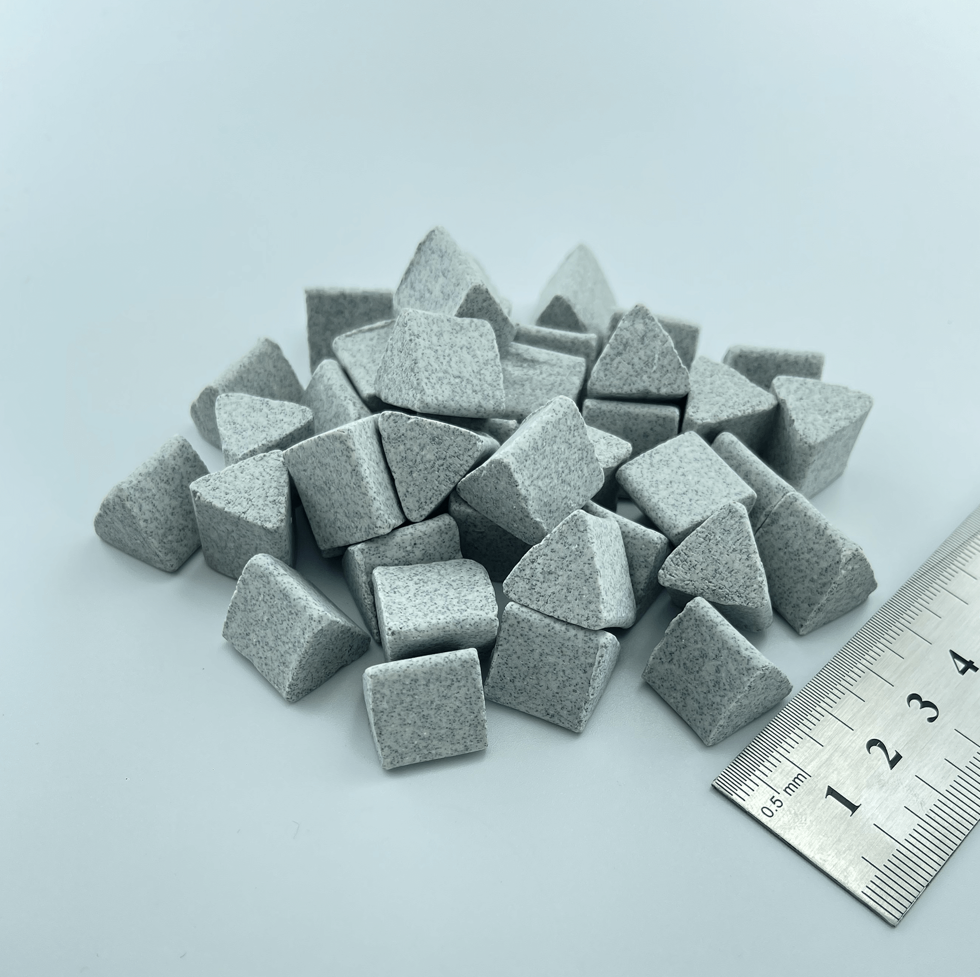 Наповнювач для віброгалтовки керамічний TR 10x10 мм